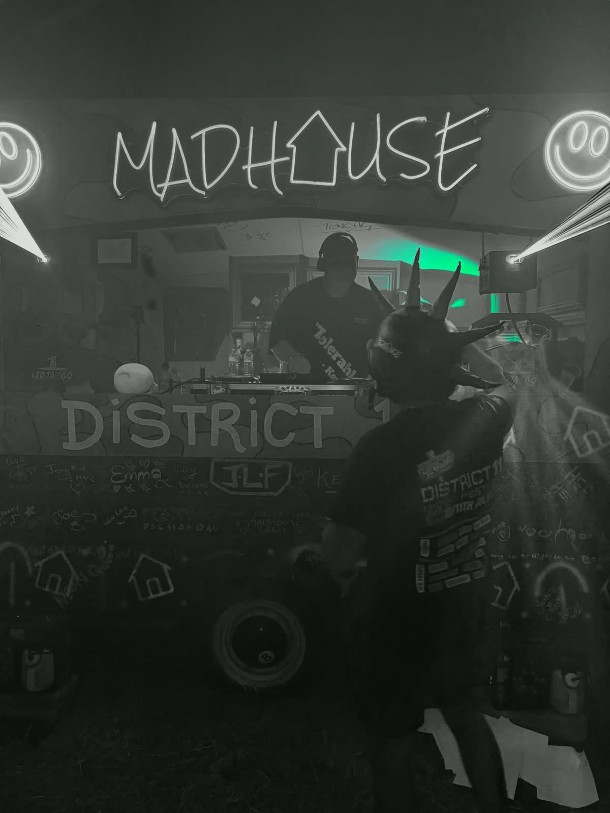 District 11 micro festival, Babylon Farm
