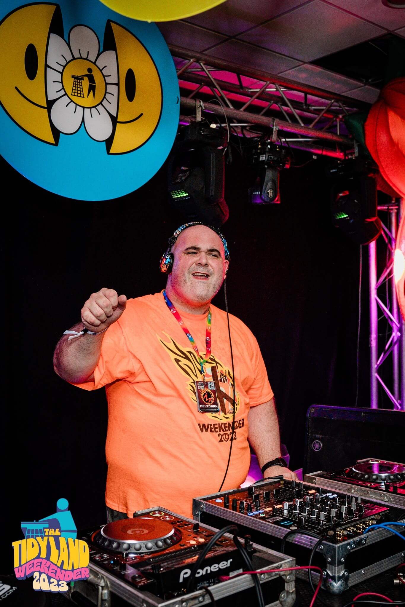 JLF playing at the Tidyland Weekender